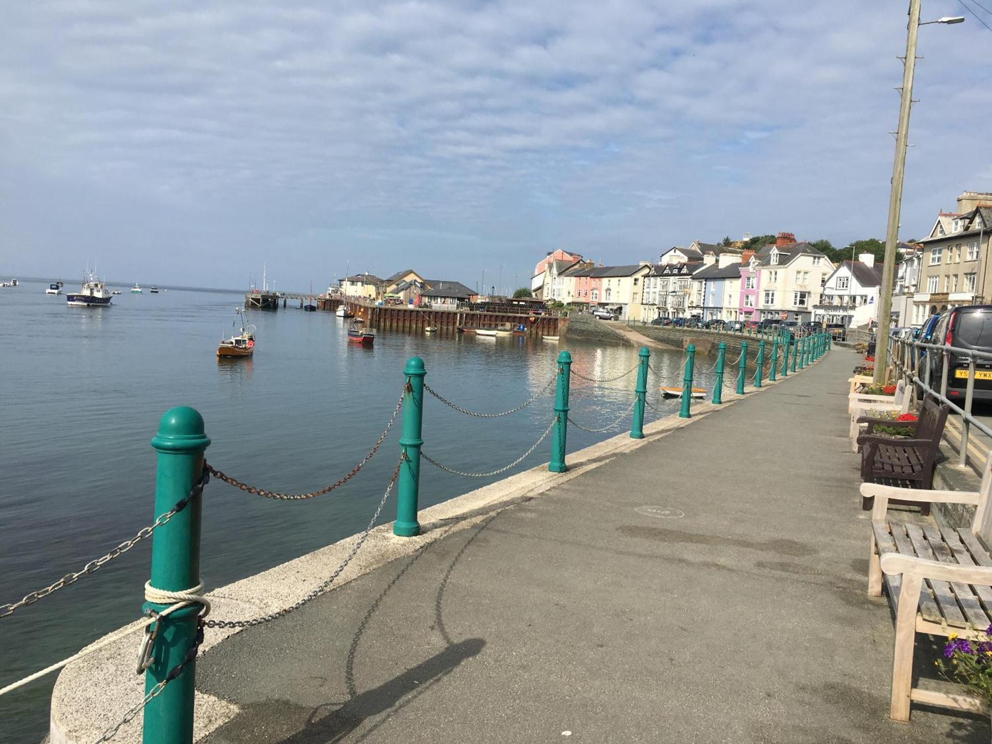 Lovely Seafront 2 Bedroom Apartment 4 Aberdyfi Exterior foto